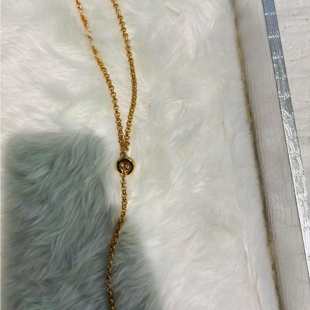 Elegant Gold Necklace